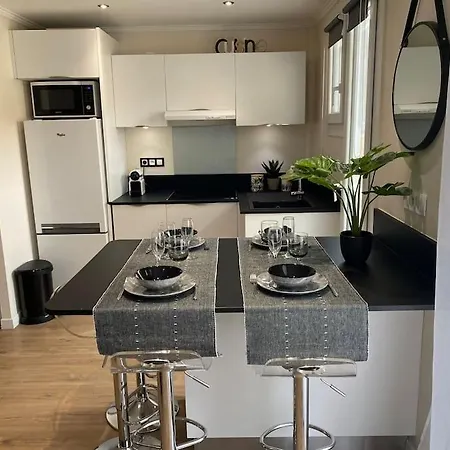 Superbe 2p - 5 Minutes De La à Pied ! Apartamento Antibes